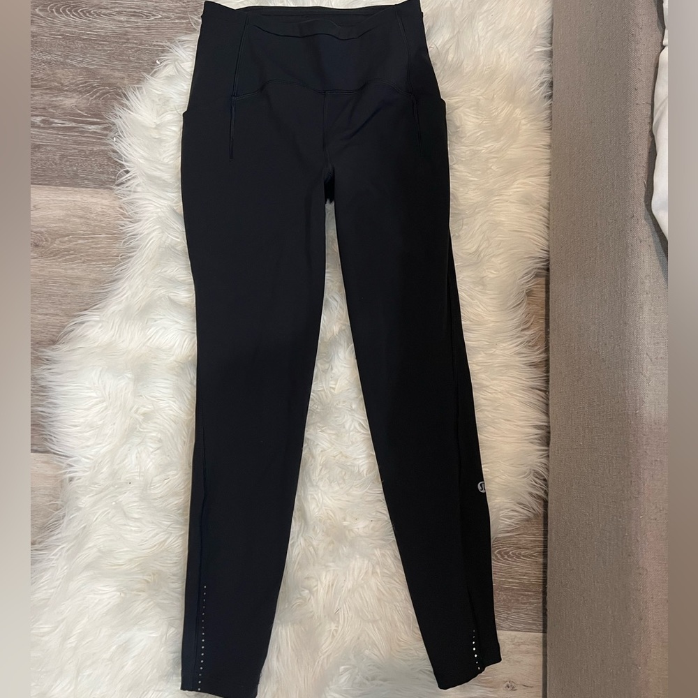 Swift speed HR tight 25 Lulu lemon leggings size 6